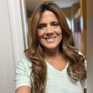 Wigs for Every Woman Lyric in Mocha Swirl